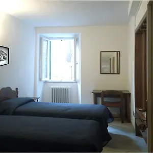 Gambacorta 2*, Assisi Itália